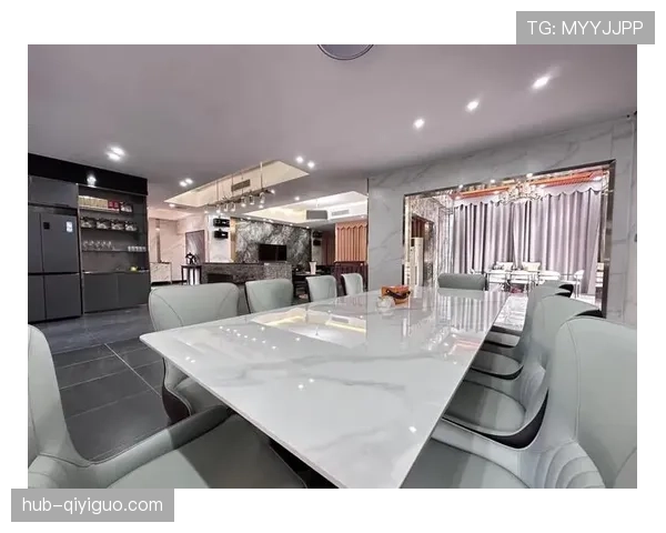 王燊超别墅里开派对，邻居都想知道他到底怎么玩的！