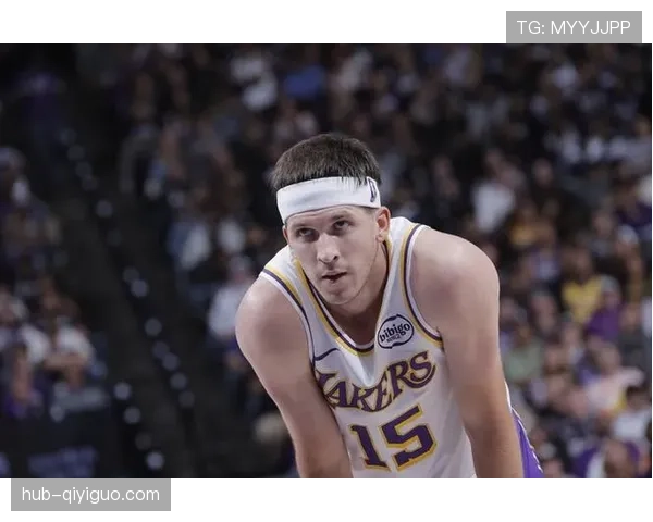 奥斯汀·里夫斯无球跑位提升进攻空间显著优于队友