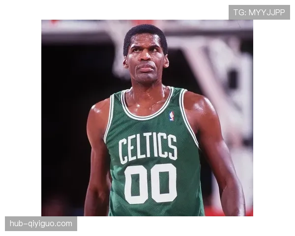 张伯伦单打终结效率远超拉塞尔，撑起球队内线得分体系